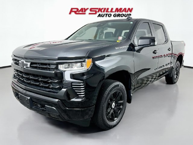 Used 2026 Chevrolet Silverado 1500 RST AWD/4WD image 3