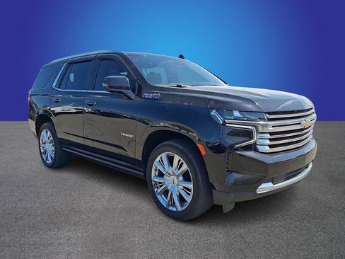 Used 2023 Chevrolet Tahoe High Country image 2