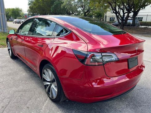 Used 2023 Tesla Model 3 Standard Range RWD image 5