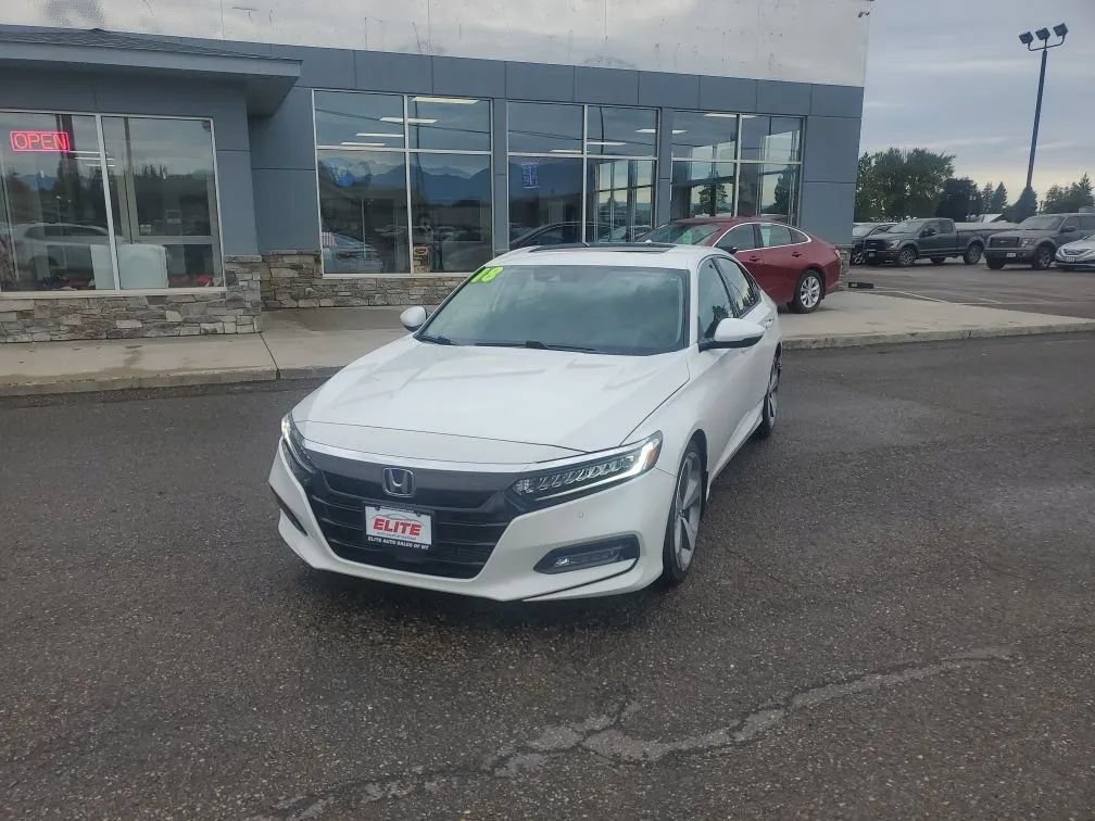 Used 2018 Honda Accord Touring image 1