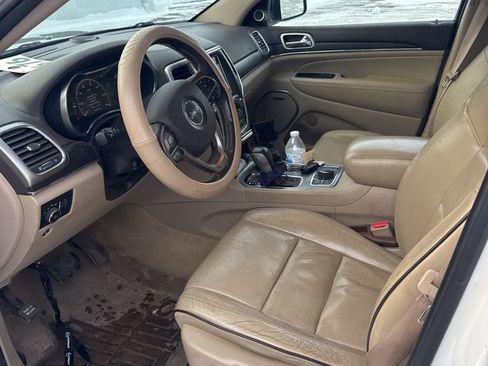 Used 2018 Jeep Grand Cherokee Overland image 13