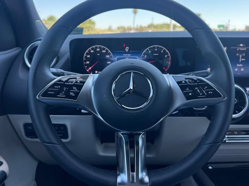 Certified 2026 Mercedes-Benz GLA 250 image 28