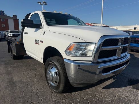 Used 2016 RAM 3500 Tradesman w/ Power & Remote Entry Group AWD/4WD image 4