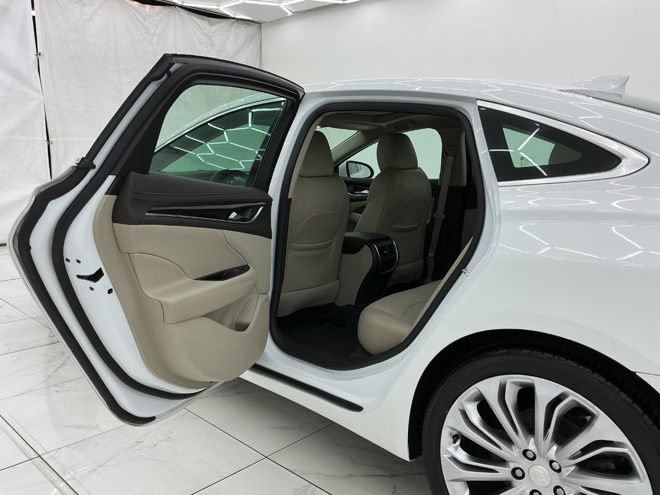 Used 2017 Buick LaCrosse Essence w/ Sun and Shade Package FWD image 22