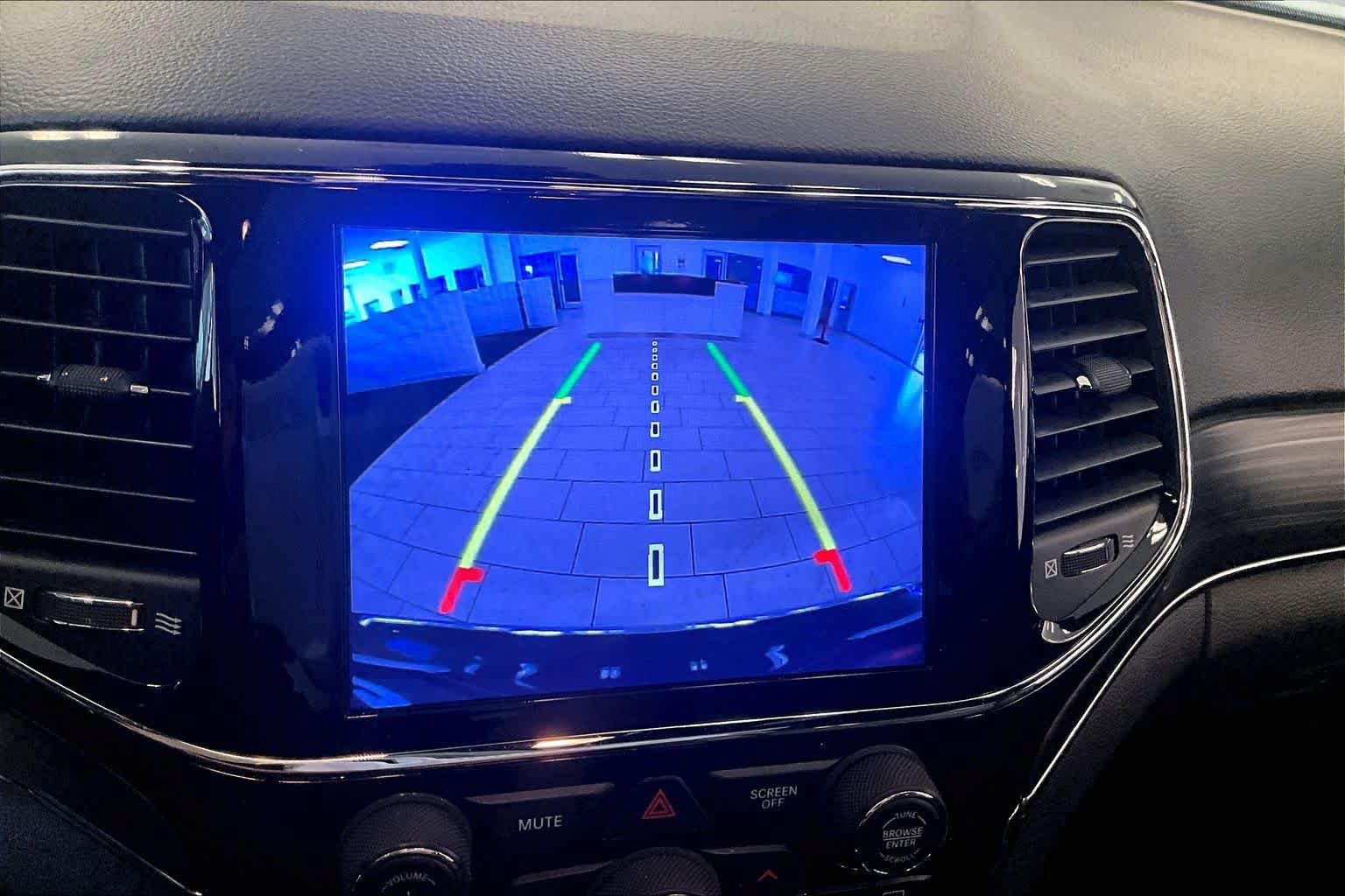 Used 2019 Jeep Grand Cherokee Limited w/ Luxury Group II RWD image 25