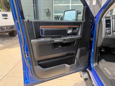 Used 2016 RAM 1500 Laramie w/ Convenience Group AWD/4WD image 32