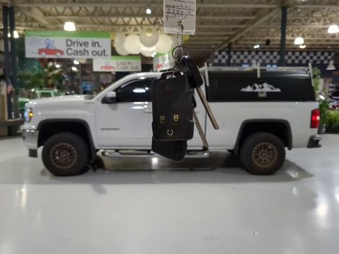 Used 2019 GMC Sierra 1500 SLE w/ SLE Value Package AWD/4WD image 4