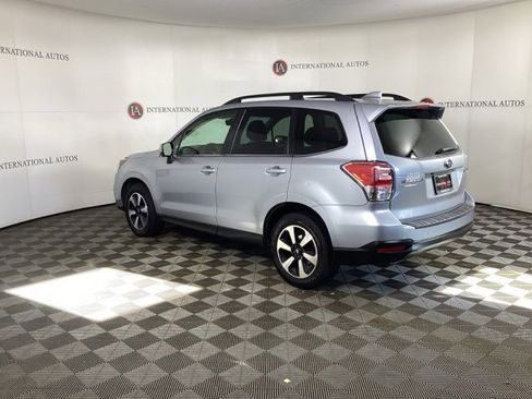 Used 2017 Subaru Forester 2.5i Limited image 7