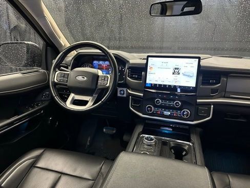 Used 2024 Ford Expedition XLT AWD/4WD image 19