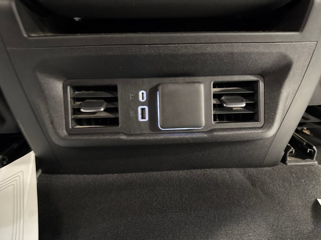 Used 2023 Chevrolet Silverado 1500 LT AWD/4WD image 42