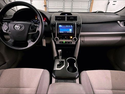 Used 2012 Toyota Camry LE image 15