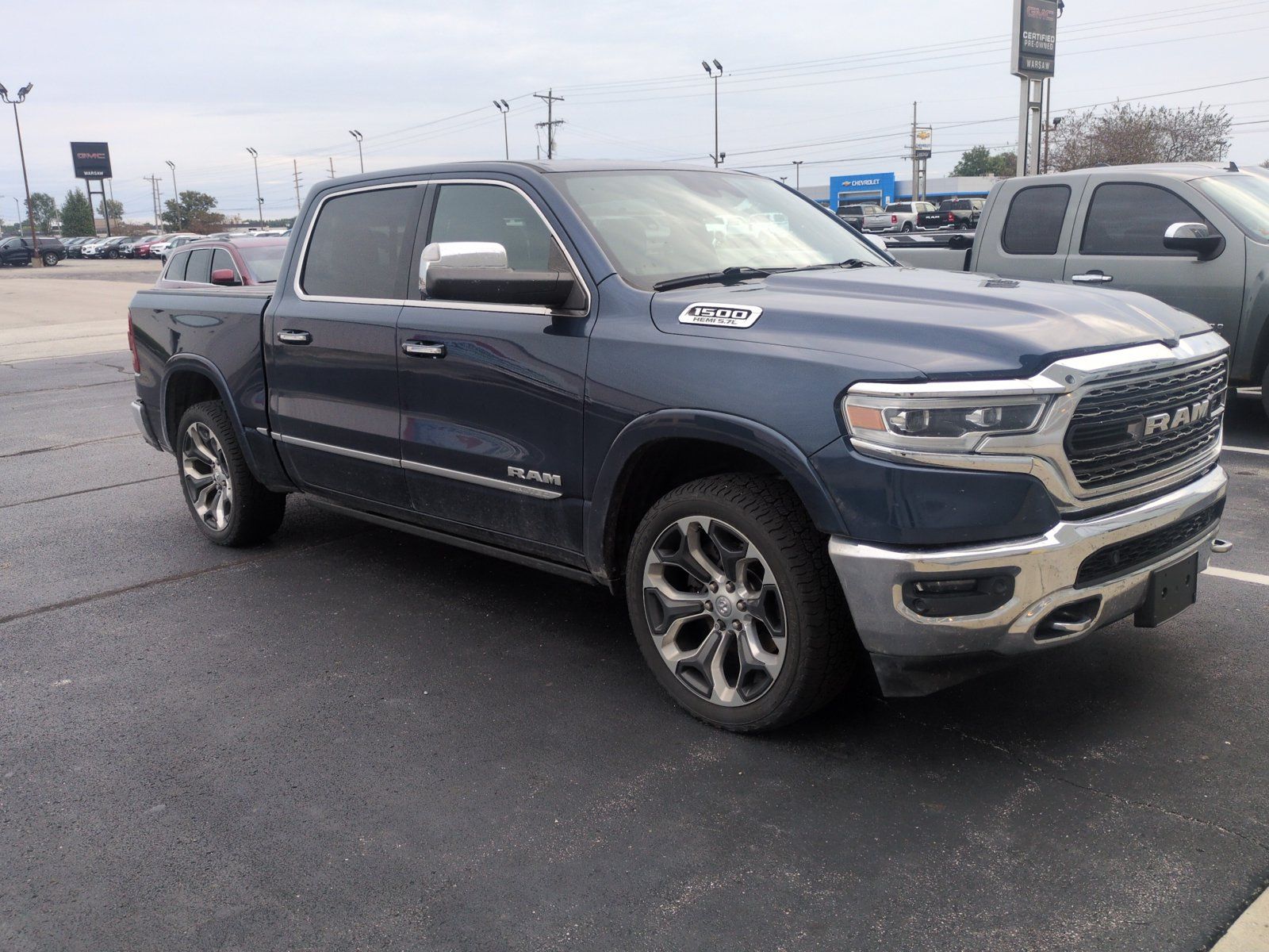 Used 2019 RAM 1500 Limited AWD/4WD image 3
