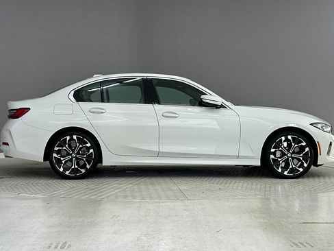 Used 2026 BMW 330i Sedan w/ Premium Package RWD image 7