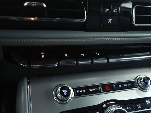 Used 2020 Lincoln Aviator Reserve w/ Elements Package Plus image 27