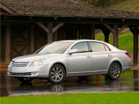Used 2006 Toyota Avalon XL FWD image 1