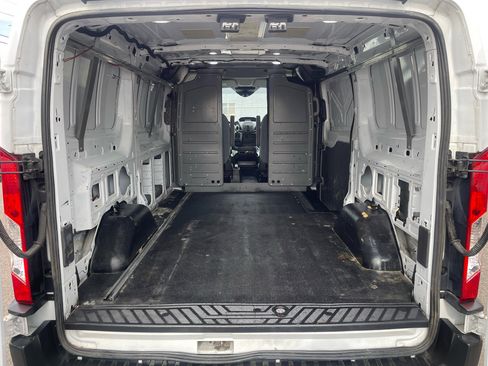 Used 2019 Ford Transit 250 130 Low Roof image 10