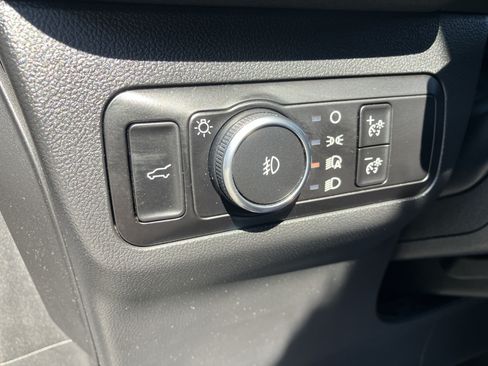 Used 2025 Ford Escape Platinum AWD/4WD image 22