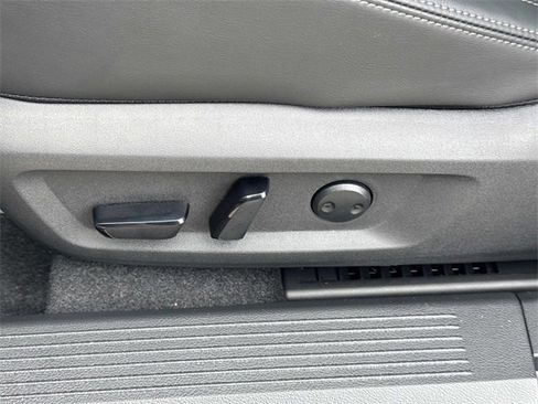 New 2026 Nissan Rogue Platinum w/ Platinum Premium Package image 25