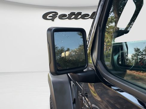 Used 2021 Jeep Wrangler Sport AWD/4WD image 24
