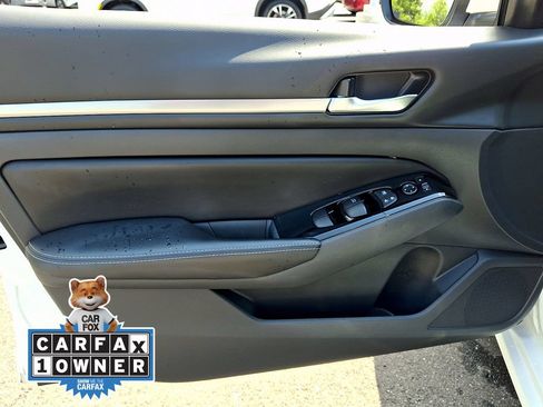 Used 2023 Nissan Altima 2.5 SV FWD image 13