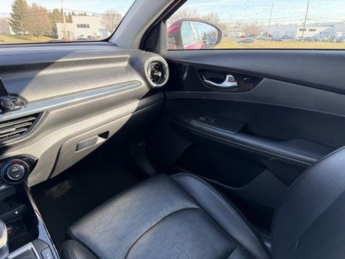 Used 2021 Kia Forte EX image 19
