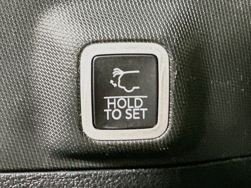 Used 2022 Jeep Grand Cherokee Limited 4xe AWD/4WD image 30