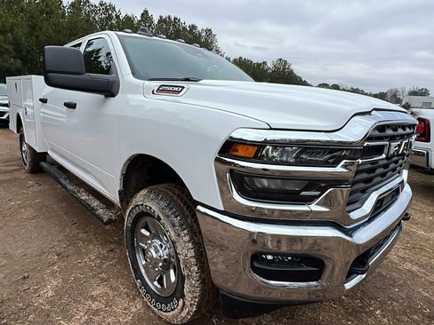 New 2026 RAM 2500 Tradesman w/ Chrome Appearance Group image 5