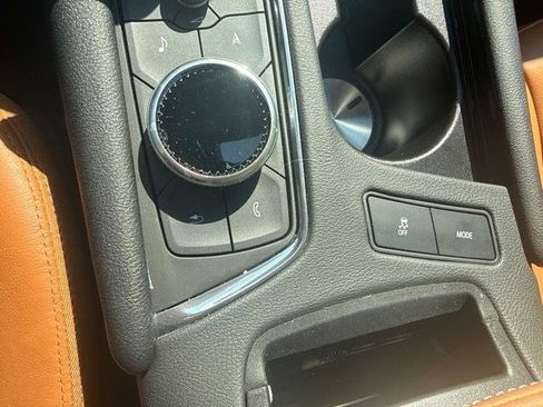 Used 2025 Cadillac XT5 Premium Luxury FWD image 19