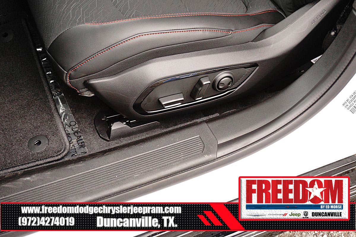 New 2026 Dodge Charger Scat Pack w/ Blacktop Package AWD/4WD image 38