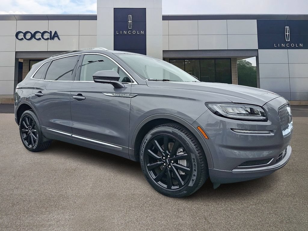 Certified 2023 Lincoln Nautilus Reserve w/ Monochromatic Package AWD/4WD image 3