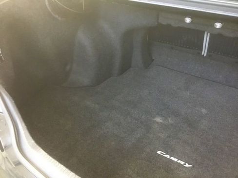 Used 2012 Toyota Camry LE image 19