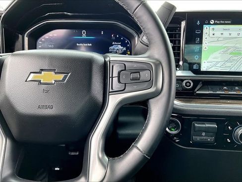 Used 2025 Chevrolet Silverado 1500 LT image 24