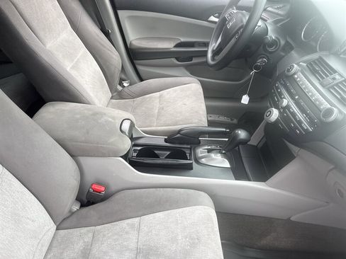 Used 2010 Honda Accord LX image 27