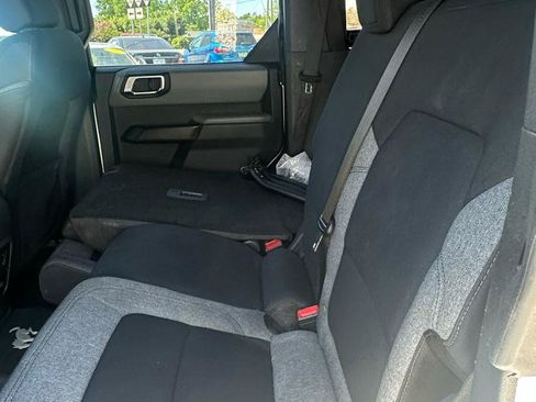 Used 2021 Ford Bronco Big Bend w/ Sasquatch Package AWD/4WD image 21