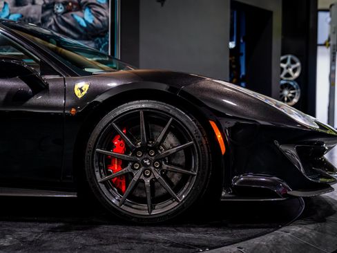 Used 2020 Ferrari 488 Pista Coupe RWD image 12