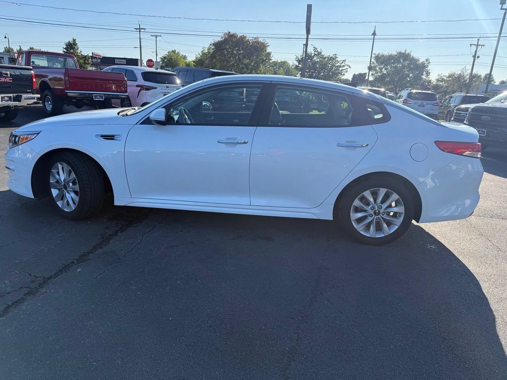Used 2016 Kia Optima EX w/ Premium Package FWD image 6
