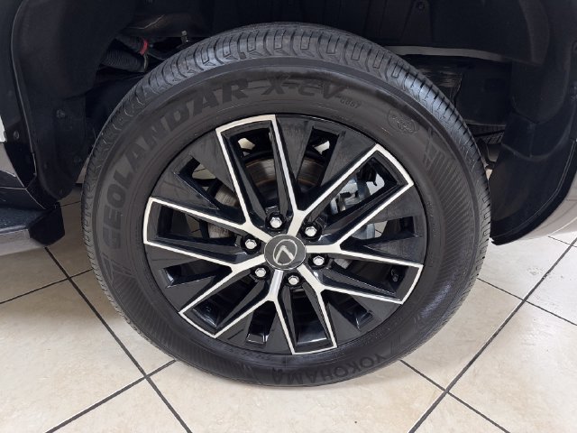 Used 2025 Lexus GX 550 w/ Accessory Package (2T) AWD/4WD image 26