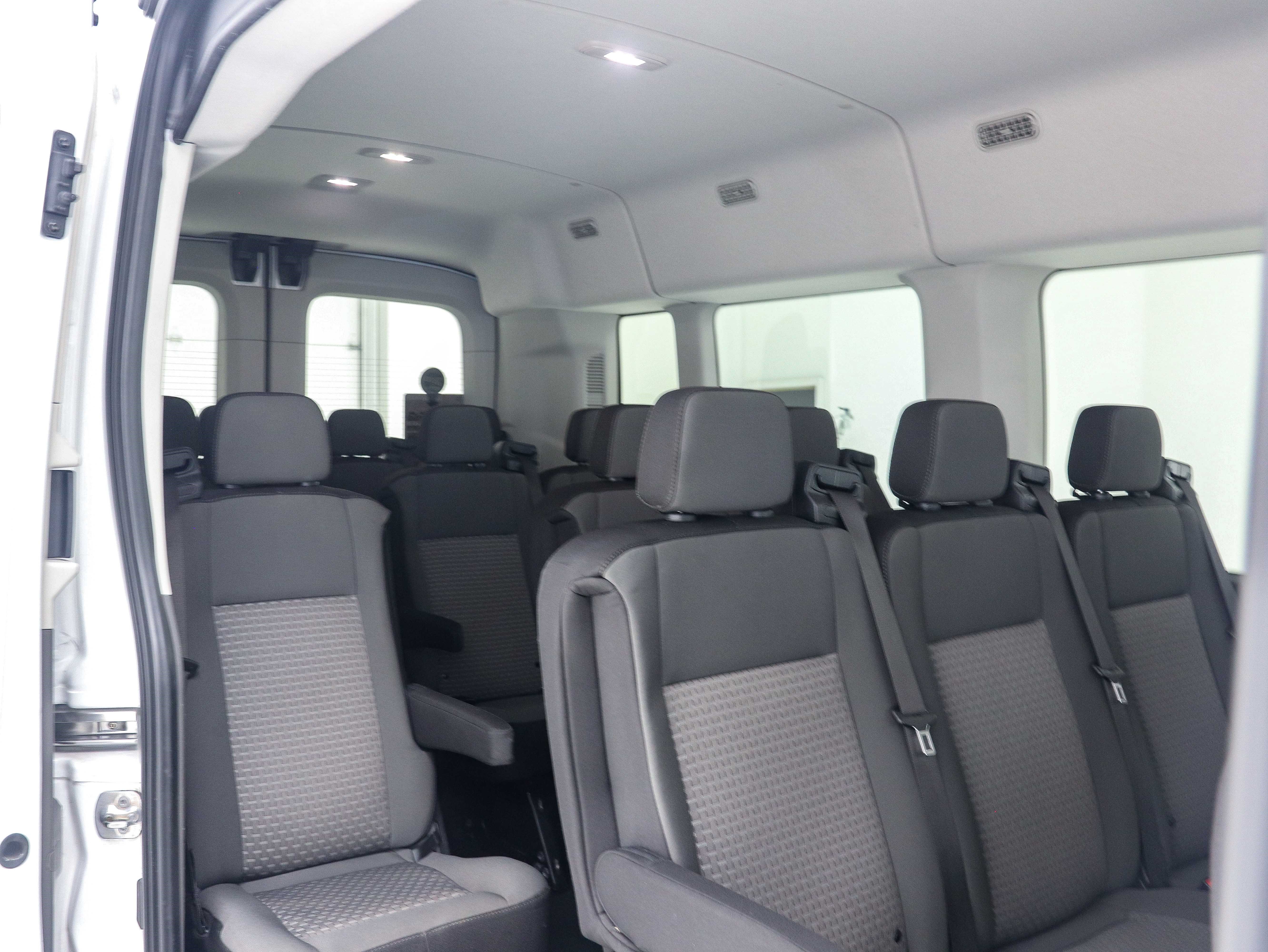 Used 2022 Ford Transit 350 XLT RWD image 12