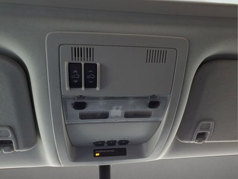 Used 2013 GMC Yukon SLT image 18