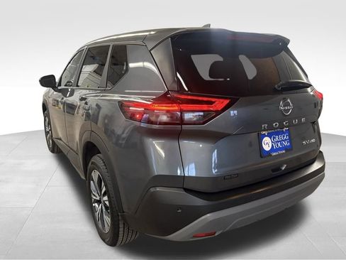 Used 2023 Nissan Rogue SV image 11