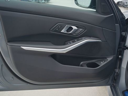 New 2026 BMW 330i Sedan w/ M Sport Package image 9