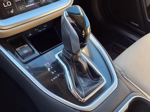 Used 2022 Subaru Outback Limited image 19