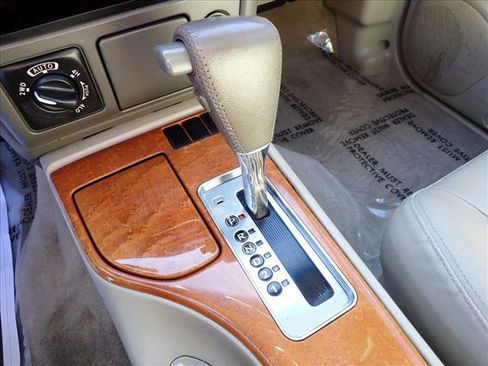 Used 2001 INFINITI QX4 Luxury image 18