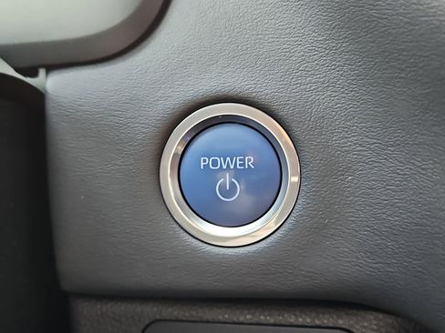 Used 2024 Toyota Sequoia Platinum image 28