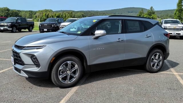 New 2026 Chevrolet Blazer LT AWD/4WD image 4