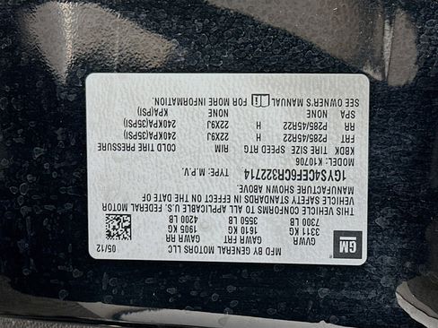 Used 2012 Cadillac Escalade Premium image 12