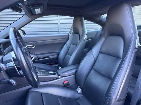 Used 2017 Porsche 911 Carrera RWD image 6