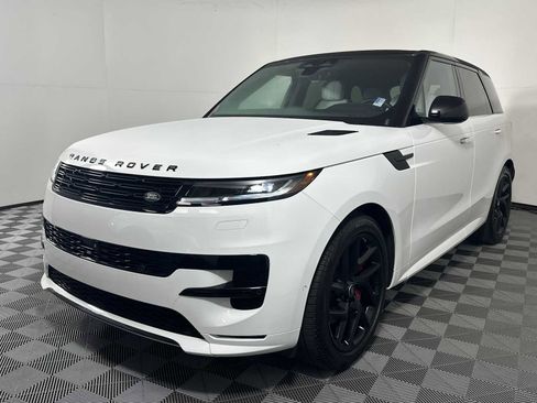 Used 2024 Land Rover Range Rover Sport Dynamic SE image 3