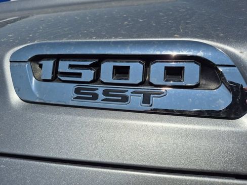 Used 2025 RAM 1500 Big Horn AWD/4WD image 7