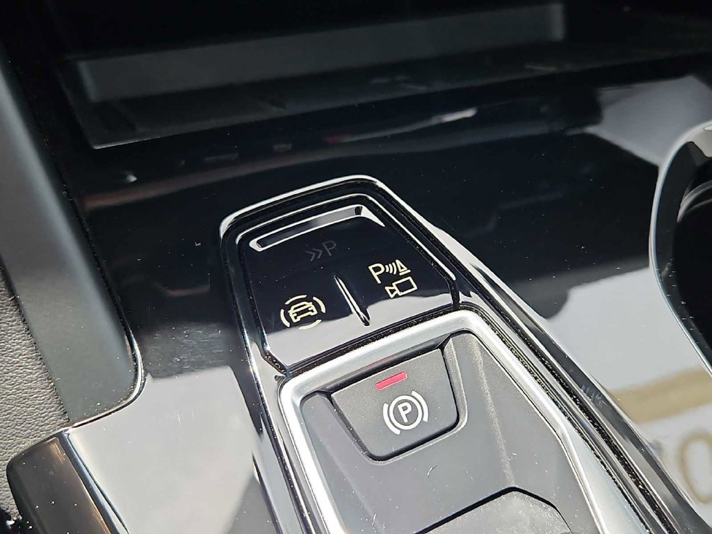 Certified 2025 Audi Q5 Premium w/ Premium Plus AWD/4WD image 19